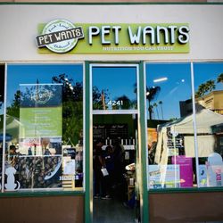Pet Wants - Entrance