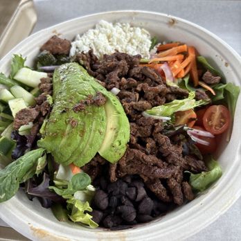 Veracruz All Natural - Entree salad with grilled steak - Mexican Near Me - Austin, Texas