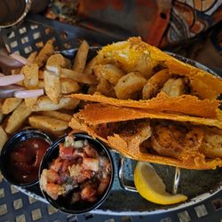 The Ugly Grouper - Shrimp taco