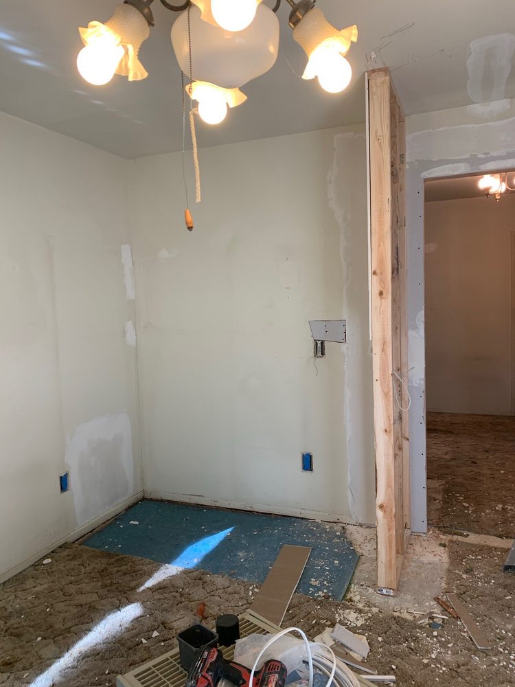 Slide of Amaysing Construction