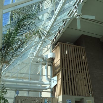 Four Sails Resort - Swimming pool clear roof - Hotels Near Me - Virginia Beach, Virginia