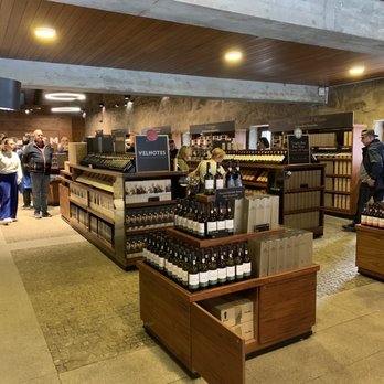 Cálem - Store - Wineries Near Me - Vila Nova de Gaia, 13