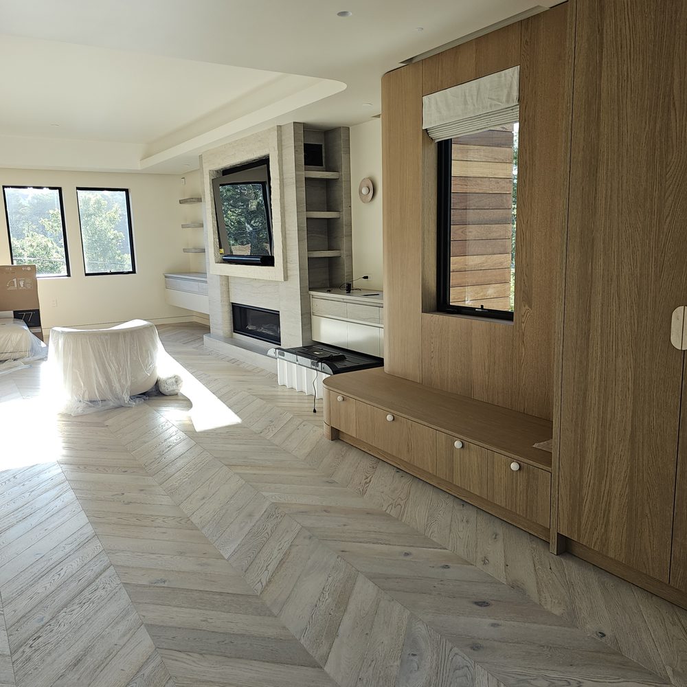 Bentos Flooring - Living Room - Flooring Near Me - Pacifica, California Bentos Flooring - Living Room - Flooring Near Me - Pacifica, California