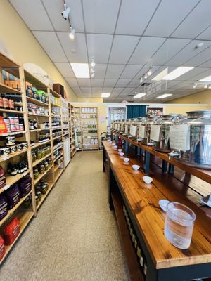 Olive del Mondo: Olive Oils, Vinegars & Vegan Mini Mart by null