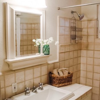 Handyman Ventura - Bathroom Paint - Painters Near Me Handyman Ventura - Bathroom Paint - Painters Near Me
