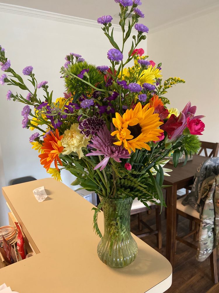 SHERWOOD FLORIST & EVERY BLOOMING THING Updated August 2024 14704