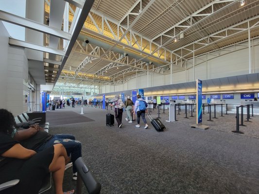 Cincinnati/Northern Kentucky International Airport by null