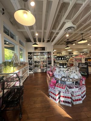 Kitchen & Market by null