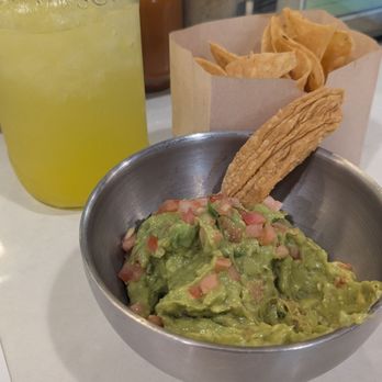 Holbox - Definitely get some guac for your wait! - Latin American Near Me - Los Angeles, California