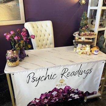 Mystic Dream - Table at Mystic Dream - Psychics Near Me - Henderson, Nevada Mystic Dream - Table at Mystic Dream - Psychics Near Me - Henderson, Nevada
