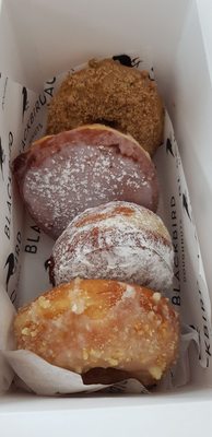 Blackbird Doughnuts / Sally's Sandwiches - Brighton by null