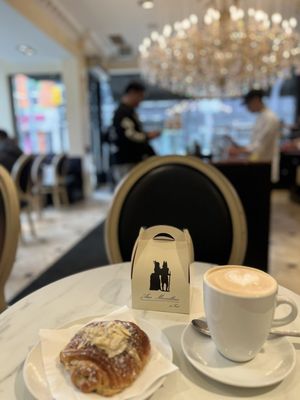 Aux Merveilleux de Fred by null