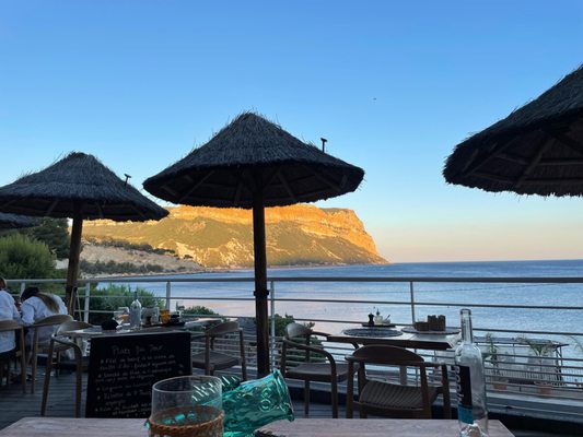 Hotel De La Plage - Mahogany by null