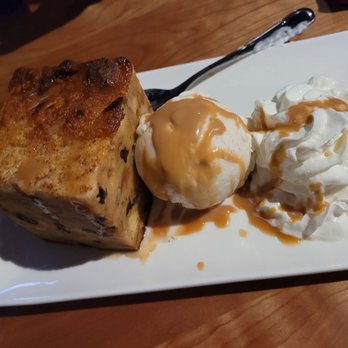Tommy's Tavern + Tap - Bread pudding - American Near Me - Edison, New Jersey Tommy's Tavern + Tap - Bread pudding - American Near Me - Edison, New Jersey