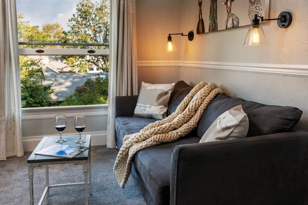 Inn at the Gorge by null