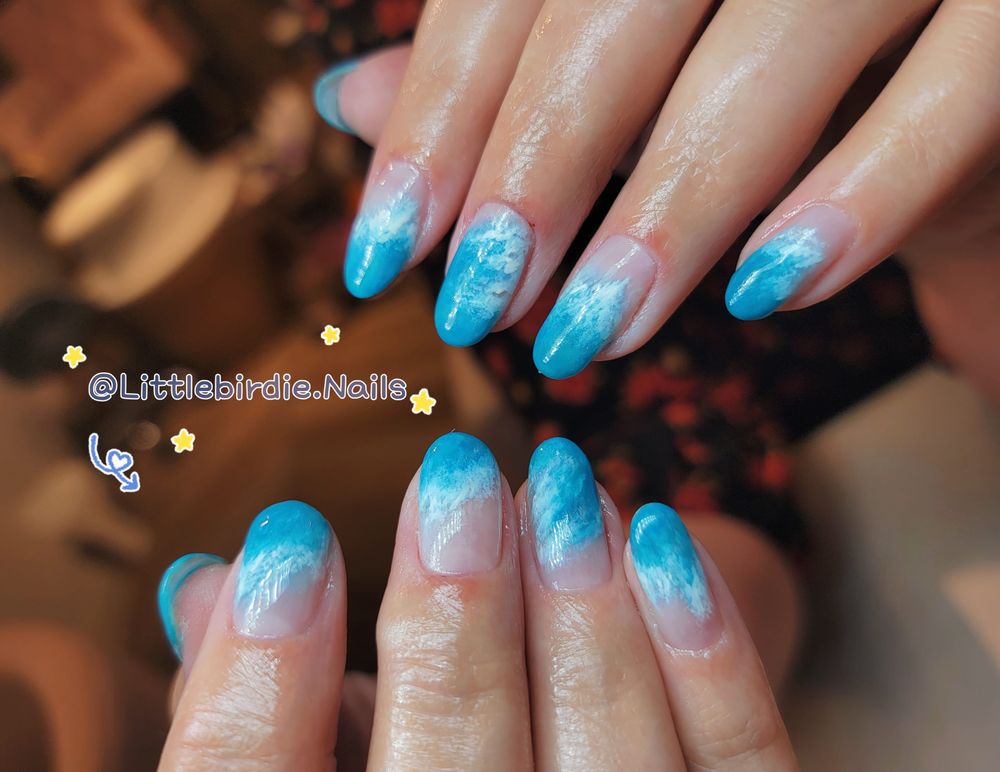 LittleBirdie Nails Logo