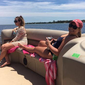 Aloha Pontoon Rental - Family enjoying a cruise! - Boating Near Me - Destin, Florida Aloha Pontoon Rental - Family enjoying a cruise! - Boating Near Me - Destin, Florida