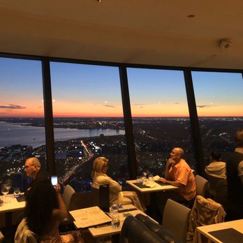 360 Restaurant - Dining room - Canadian (New) Near Me - Toronto, Ontario