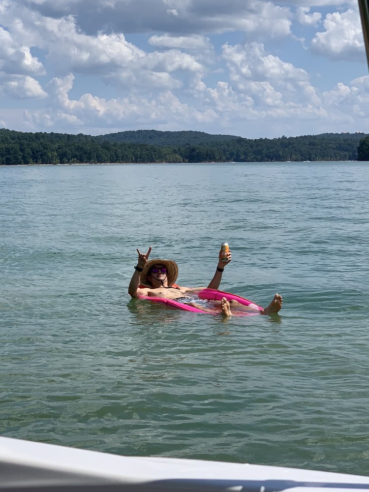 DEERFIELD RESORT Updated August 2024 15 Photos 161 The Clubhouse