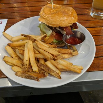Teddy's By The Sea - Teddy's tavern burger! - Seafood Near Me - Carpinteria, California Teddy's By The Sea - Teddy's tavern burger! - Seafood Near Me - Carpinteria, California