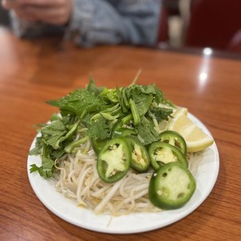 Da-Lat - a plate of noodles with jalapenos - Vietnamese Near Me - San Jose, California