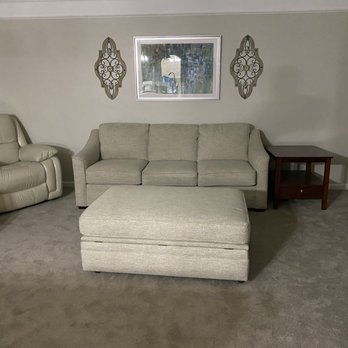 Molyneaux Home - New carpet - Flooring Near Me - Pittsburgh, Pennsylvania
