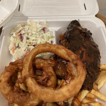 Phil's BBQ - Beef rib tickler - Barbeque Near Me - Temecula, California