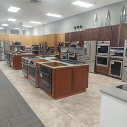 Warners' Stellian Appliance - Appliance showroom