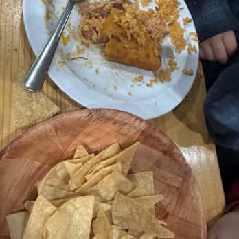 Puerto Vallarta - Quesabirra taco with rice and beans. Chips and salsa! The salsa definitely has a kick!! - Mexican Near Me - Mammoth Lakes, California