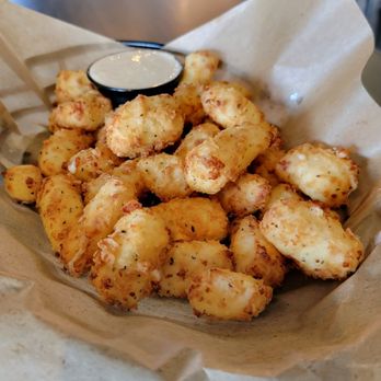 Hot House Tavern - Cheese Curds - New American Near Me - Menomonee Falls, Wisconsin