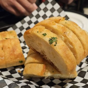 Nate's Italian Kitchen - Welcome garlic bread - Sandwiches Near Me - Tucson, Arizona