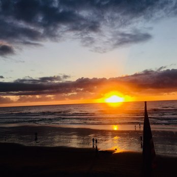 Surfer Beach Hotel - San Diego, CA