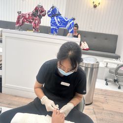 Honey Nail Salon