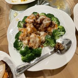 House Of Kirin - Honey walnut shrimp