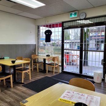 May Rice Roll & Congee - Cantonese Near Me - Burnaby, British Columbia