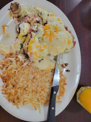 Patty’s Eggnest by null