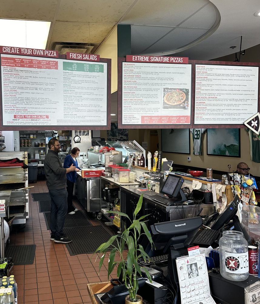 Extreme Pizza – Petaluma