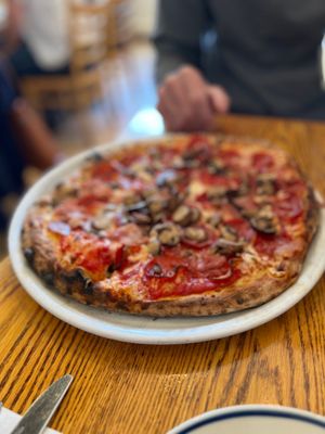 CROSSCUT PIZZERIA & TAPHOUSE by null