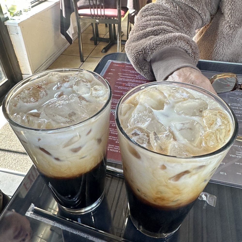 Bree Thai Restaurant - Thai Iced Coffee - Thai Near Me - Chicago, Illinois Bree Thai Restaurant - Thai Iced Coffee - Thai Near Me - Chicago, Illinois