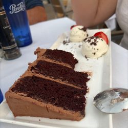 Grayton Seafood - Chocolate cake