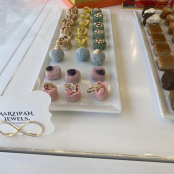 Cafe Sheera - Petit desserts - Cafes Near Me - Beverly Hills, California