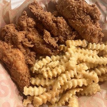 Saucy by KFC - Fast Food Near Me - Altamonte Springs, Florida