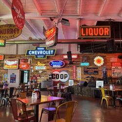 Cook's Garage - Restaurant