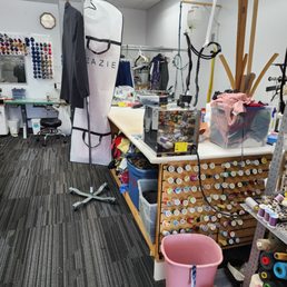 ABC Alterations - Sewing & Alterations Near Me - Woodstock, Georgia