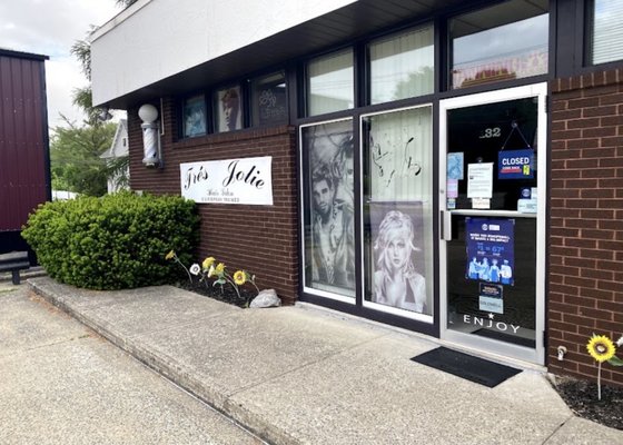 Tres Jolie Hair Salon