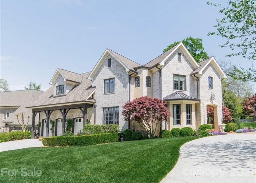 PRIDEMORE PROPERTIES Updated September 2024 13 Photos 6743