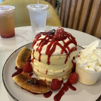 Fluffy Fluffy Dessert Cafe - Desserts Near Me - Duluth, Georgia Fluffy Fluffy Dessert Cafe - Desserts Near Me - Duluth, Georgia