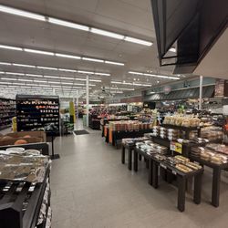 Davis Food and Drug - Store was clean