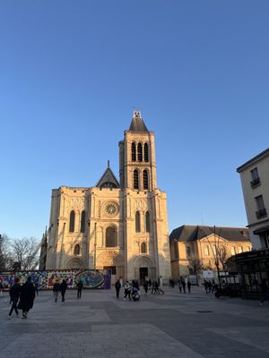 Basilique Cathédrale Saint-Denis by null