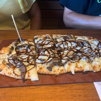 Skipper's Dockside - Roasted wild mushroom flatbread - Seafood Near Me - Key Largo, Florida Skipper's Dockside - Roasted wild mushroom flatbread - Seafood Near Me - Key Largo, Florida